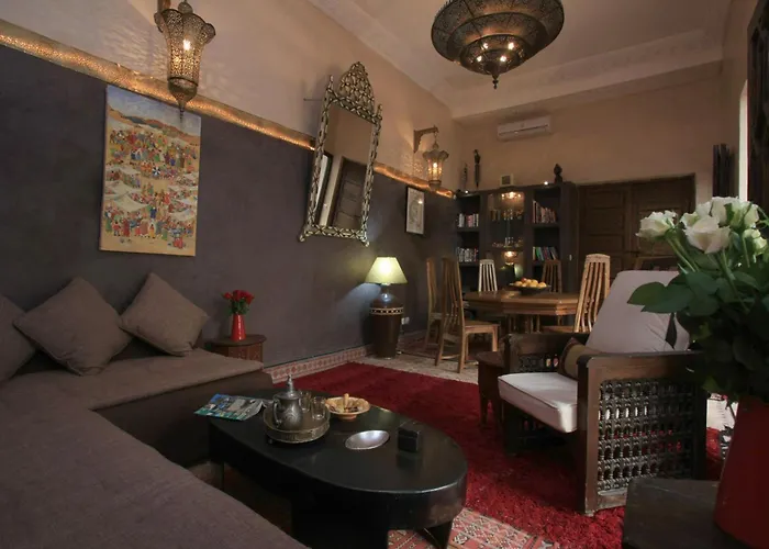 Riad Mur Akush